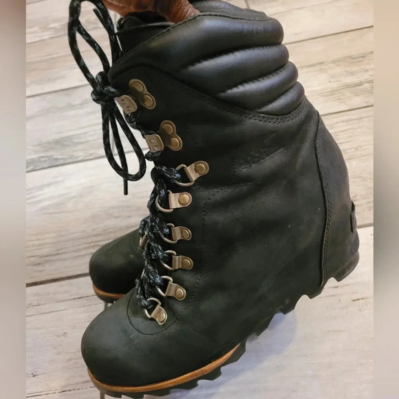 SOREL Women's 8 black Conquest hidden wedge ankle boots waterproof lace-up - Picture 4 of 14